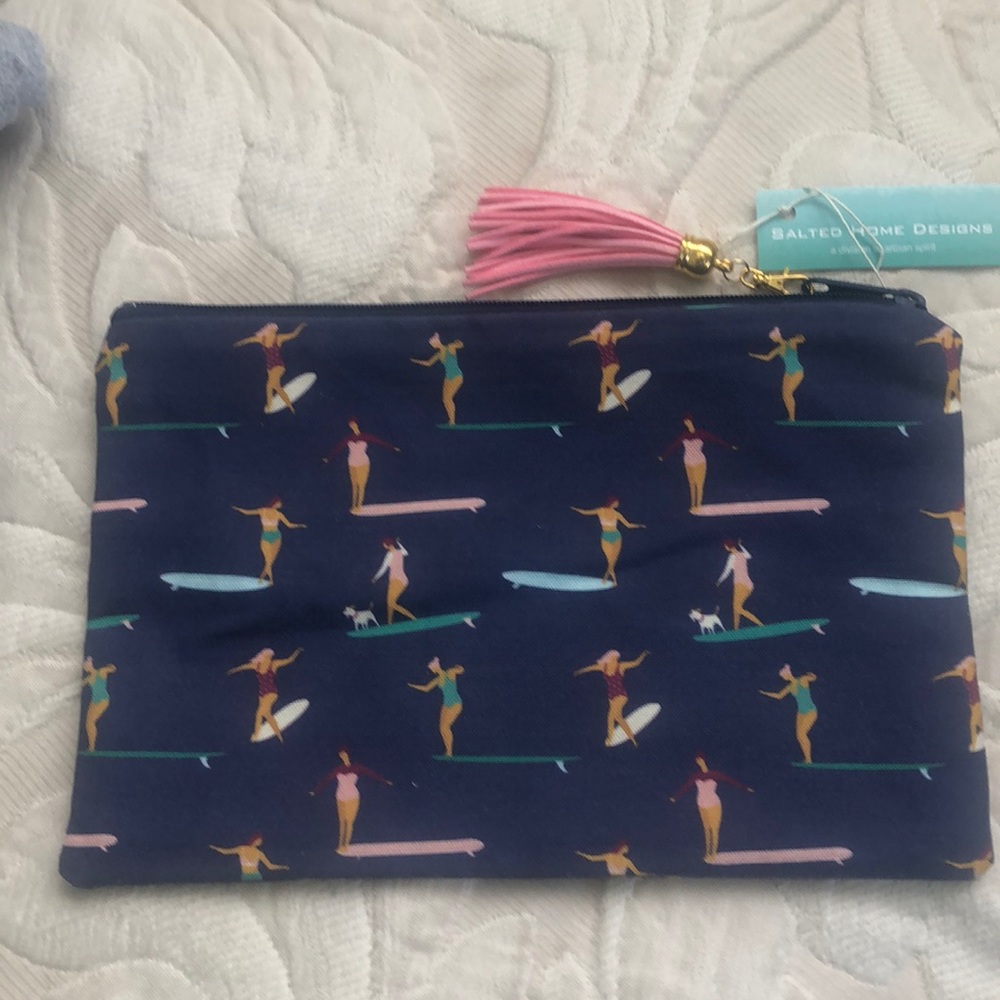 NWT Adorable Pouch